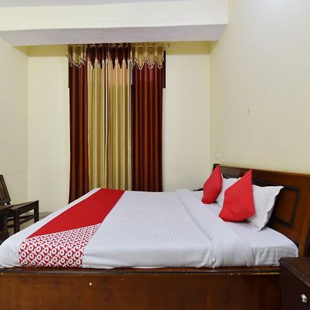 Oyo 28027 Hotel Dhruv Mandi Exterior foto