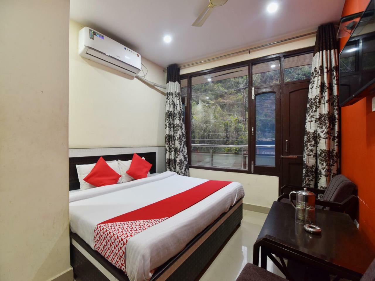 Oyo 28027 Hotel Dhruv Mandi Exterior foto