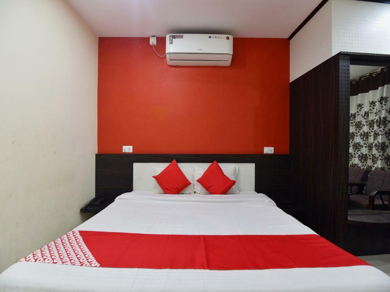 Oyo 28027 Hotel Dhruv Mandi Exterior foto